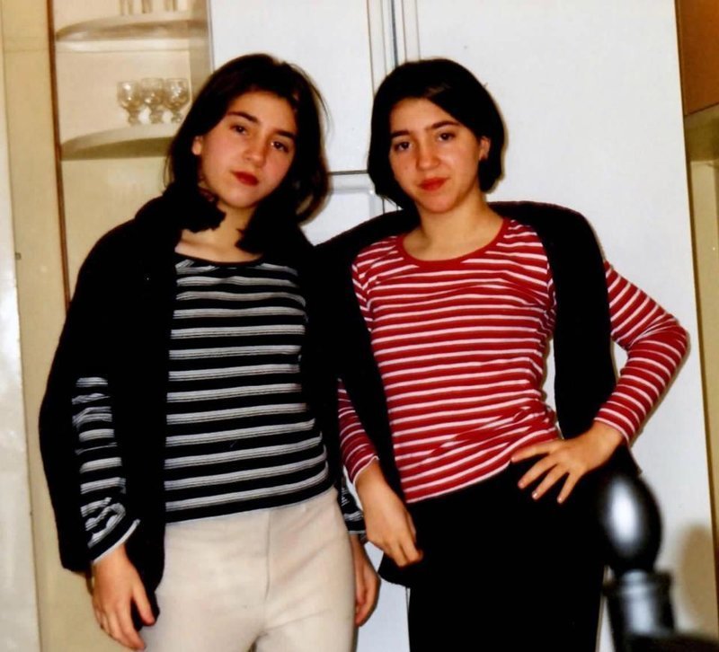 Сестры в подростковом возрасте