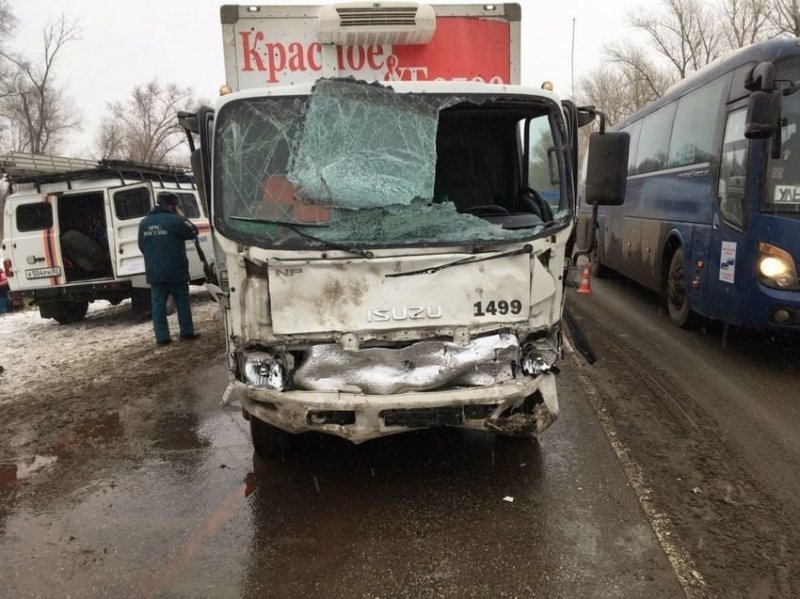 Авария дня. Под Ульяновском погибли три человека