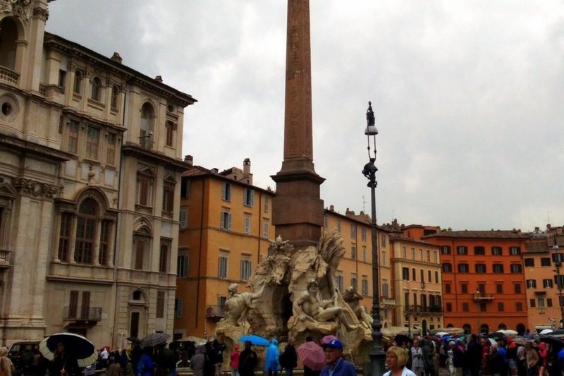 Страшные легенды и истории площади Навона в Риме. Римский папа, его "папесса" и другие