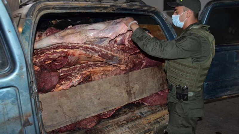 Кипр. Изъятие и подготовка к уничтожению контрафактного мяса