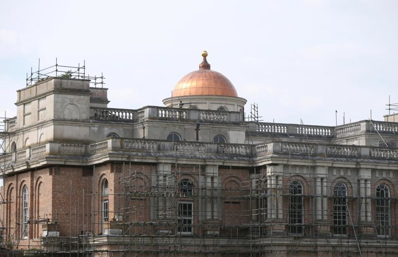 "Призрачный дворец" за £40 млн: заброшен уже 30 лет и 3 года