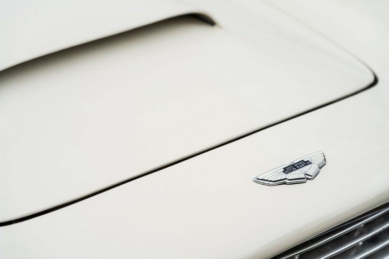 Культовый Aston Martin DB6 получил съемный электропривод