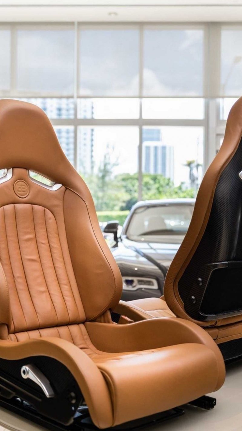 Кому шикарный салон в "Жигу"? Продается интерьер гиперкара Bugatti Veyron