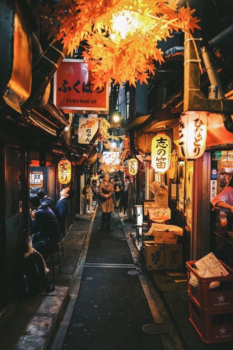 Улочка в Токио