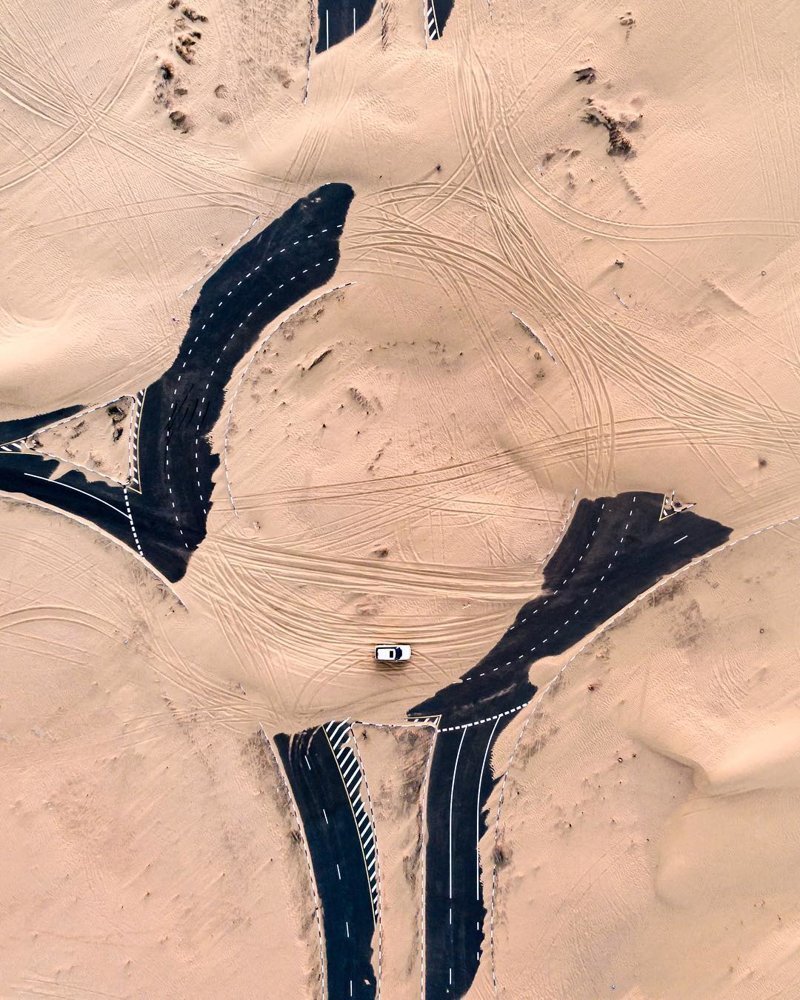 Апокалиптические аэрофотоснимки пустыни, поглощающей Эмираты