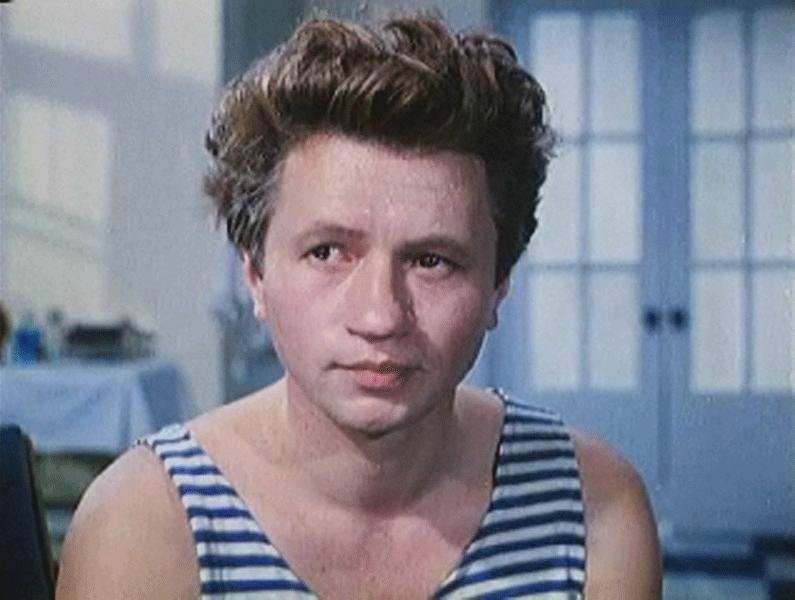 Легенде советского и "маэстро" военного кино - Леониду Быкову 90 лет!