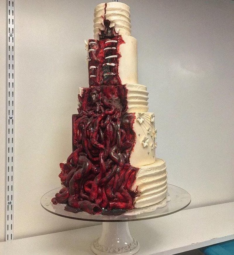 Кровавый свадебный торт
