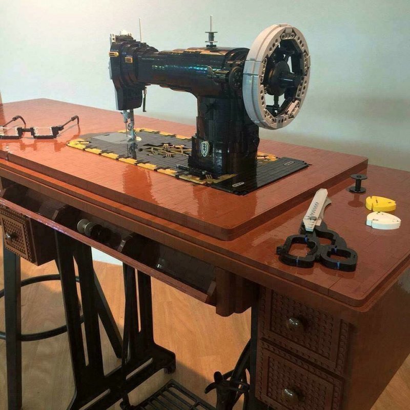 Швейная машина из конструктора