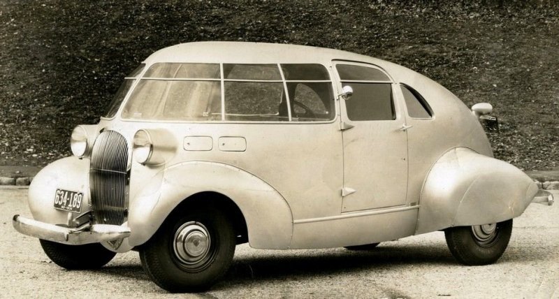 Рекламный переднемоторный автомобиль McQuay в качестве мобильной лаборатории. 1934 год