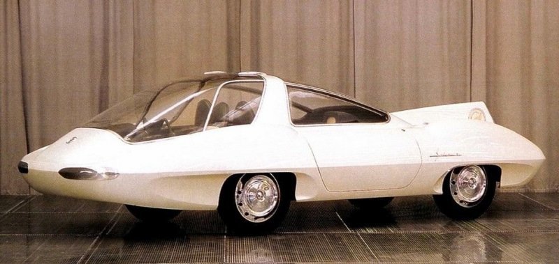 Макетный образец трехместного скоростного автомобиля Selena-II работы Луиджи Сегрэ. 1960 год