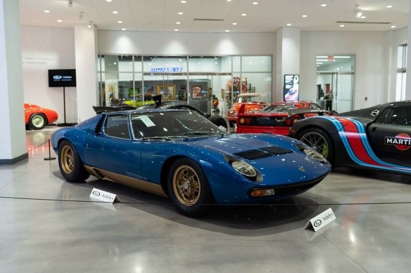 Аукцион RM Sotheby's 2018 в автомобильном музее Петерсена