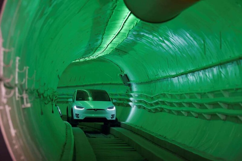 Сказал – сделал: Илон Маск открыл скоростной подземный туннель