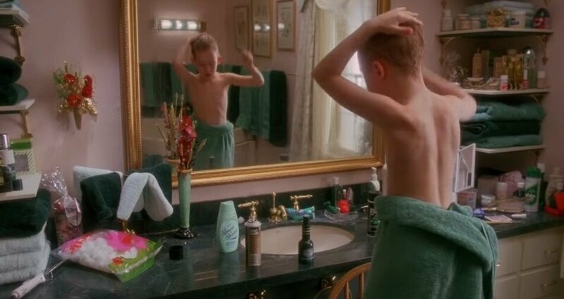 Сцена в ванной с лосьоном после бритья в стиле тогда и сейчас