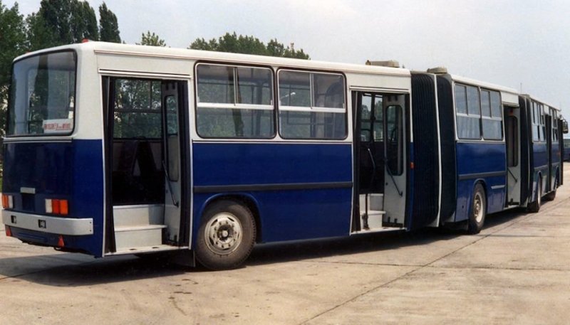 Ikarus-293. Заводское фото, 1988 год