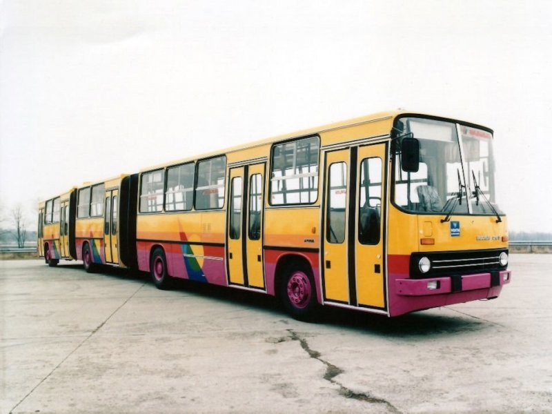 Ikarus-293 во второй итерации — после реконструкции на заводе. 1991 год, заводское фото
