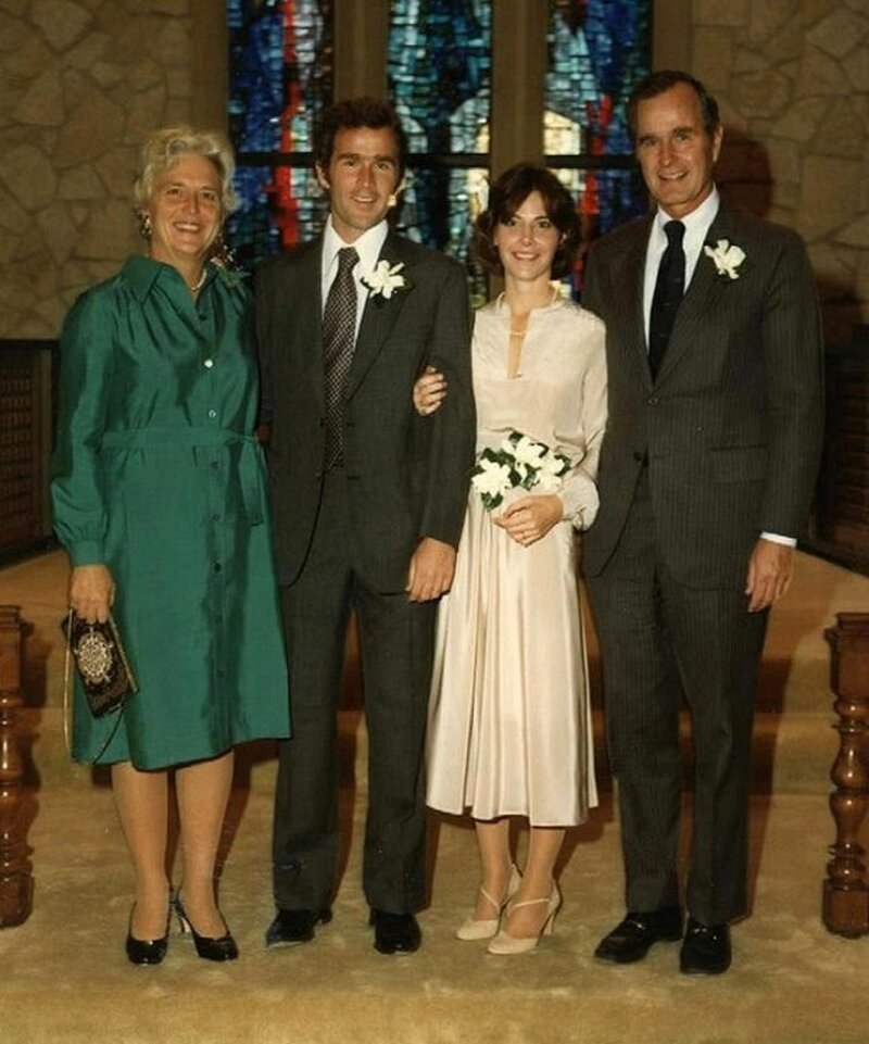 Джордж Буш-младший (43 президент США, 2001-2009 гг.) и Лора Уэлч