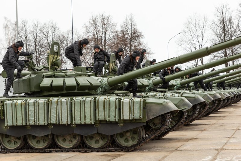 Новые танки Т-72Б3 поступили на вооружение 49-й армии ЮВО