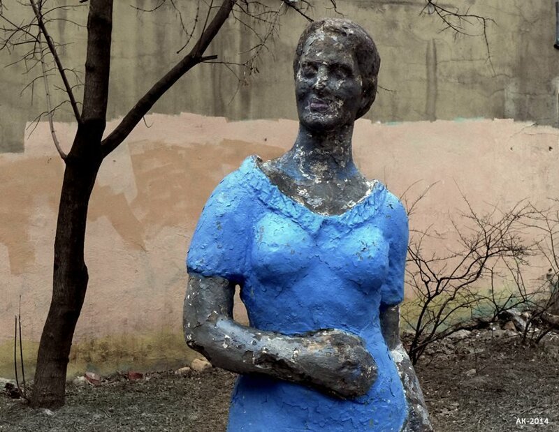 Хроника жизни статуи в одном из петербургских дворов длиною в 28 лет