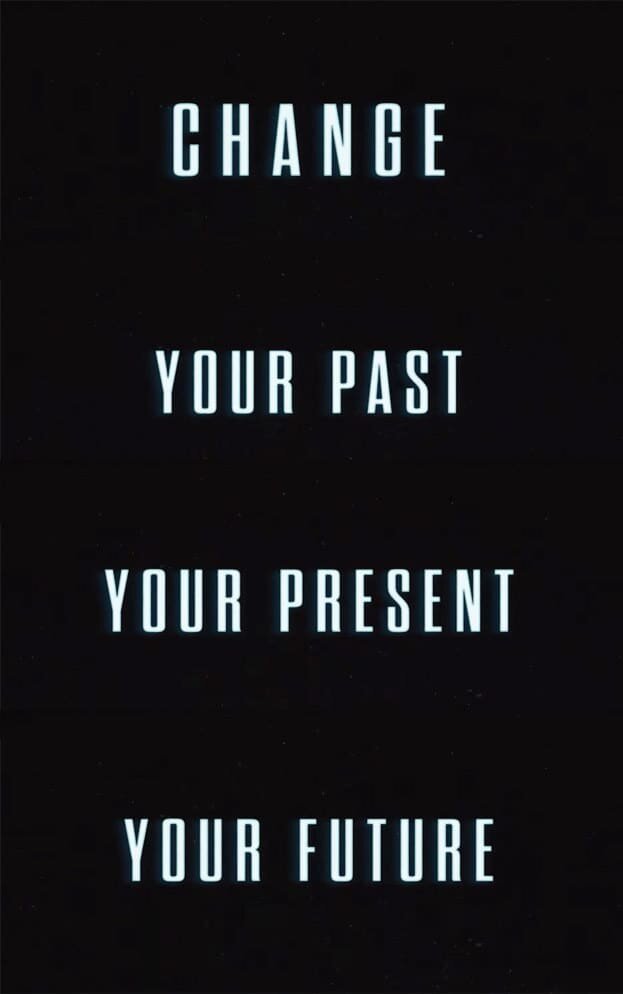 В трейлере много обращений к зрителям: "Измени свое прошлое, настоящее, будущее"
