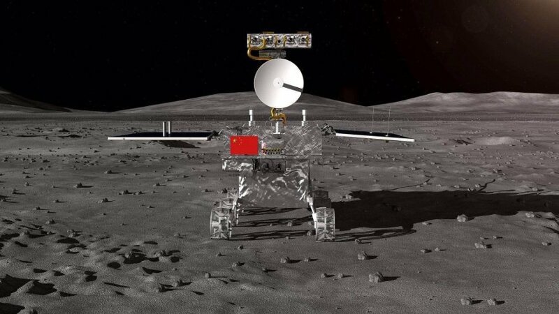 Впервые в истории: космический аппарат сел на обратной стороне Луны