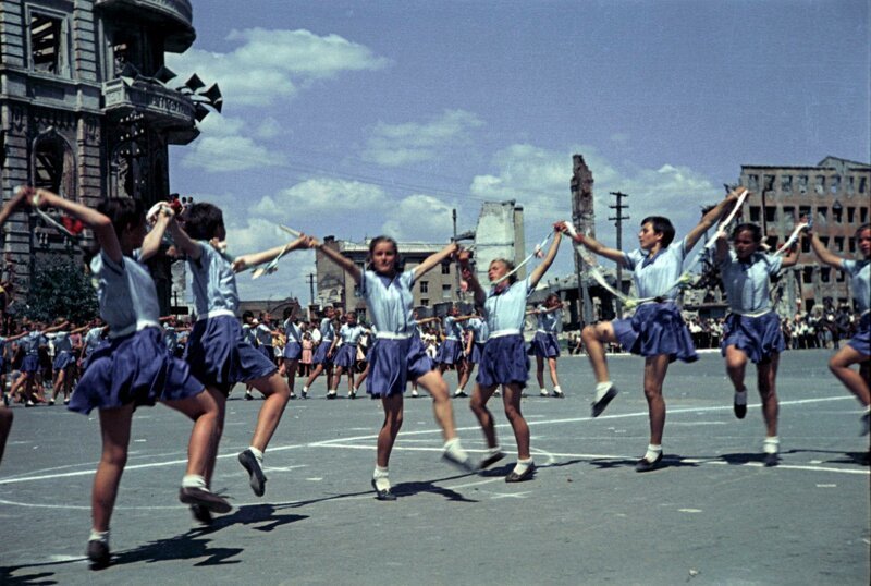 Первый послевоенный спортивный парад в Сталинграде, 1945 год