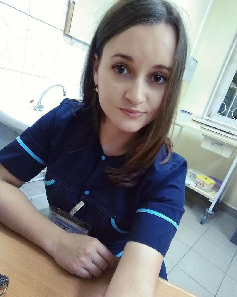 Девушка 20 лет красивая медсестра