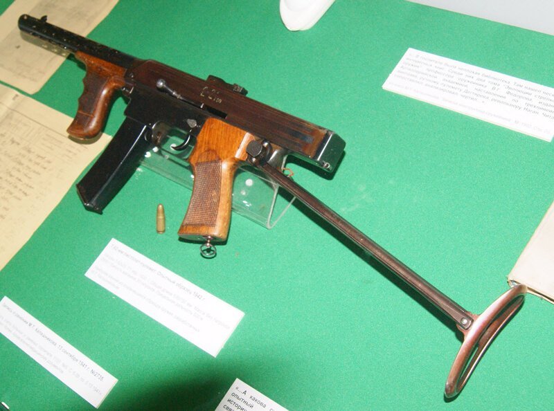 Первые образцы оружия Калашникова