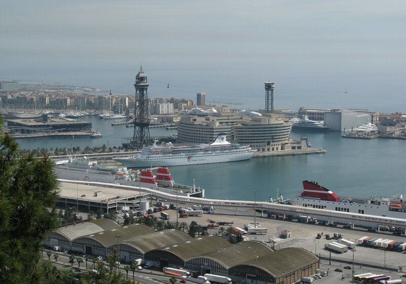 Барселона в морском круизе