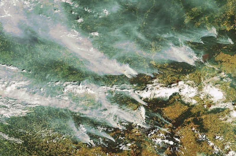 14. Дым от лесных пожаров над Москвой, июль 2010 года.
