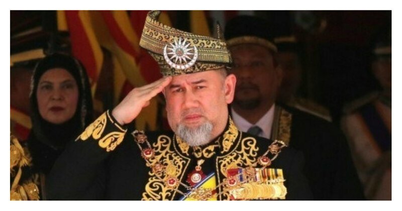 Король Малайзии, женившийся на "Мисс Москва", добровольно отрекся от престола