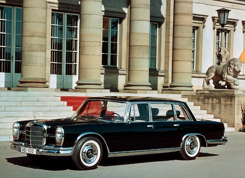 Mercedes-Benz W100 (600)