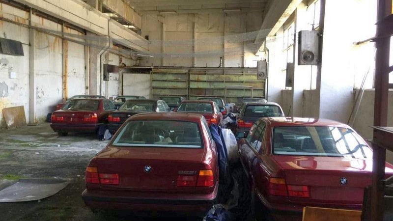 В Болгарии нашли партию новеньких BMW из 90-х