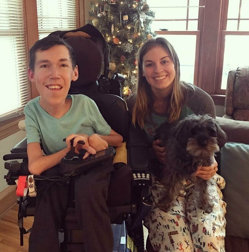 26-летний Шейн Беркоу со спинальной мышечной атрофией с детства прикован к инвалидному креслу