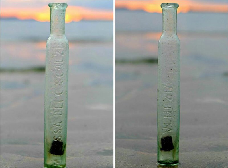 Бутылка знаменитой венецианской l’Acqua di Melissa(лечебной воды из мелиссы), которую делали монахи-кармелиты, 1800-е годы