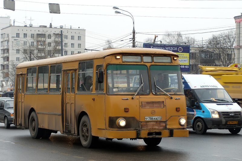 ЛиАЗ-677: Последние труженики столицы