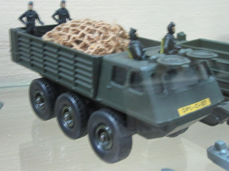 Военные машинки от Dinky Toys