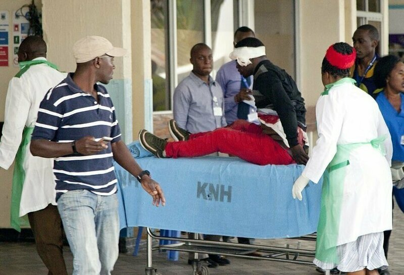 Теракт в Найроби: 15 жертв, стрельба продолжается