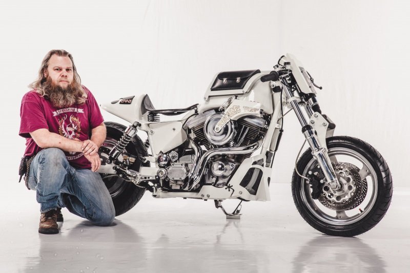 "Brut Voorut": кастом из Harley-Davidson от голландского мастера