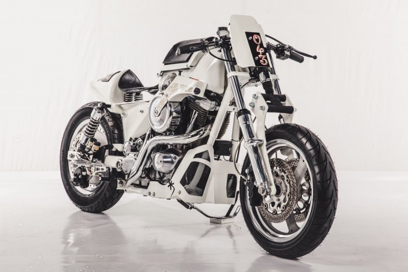 "Brut Voorut": кастом из Harley-Davidson от голландского мастера