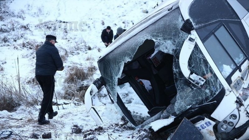 Авария дня. Рейсовый автобус с пассажирами попал в ДТП в Калининградской области