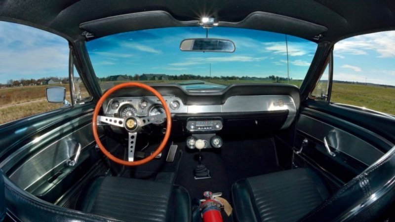 Shelby GT500 Super Snake 1967  становится самым дорогим "Мустангом" в мире
