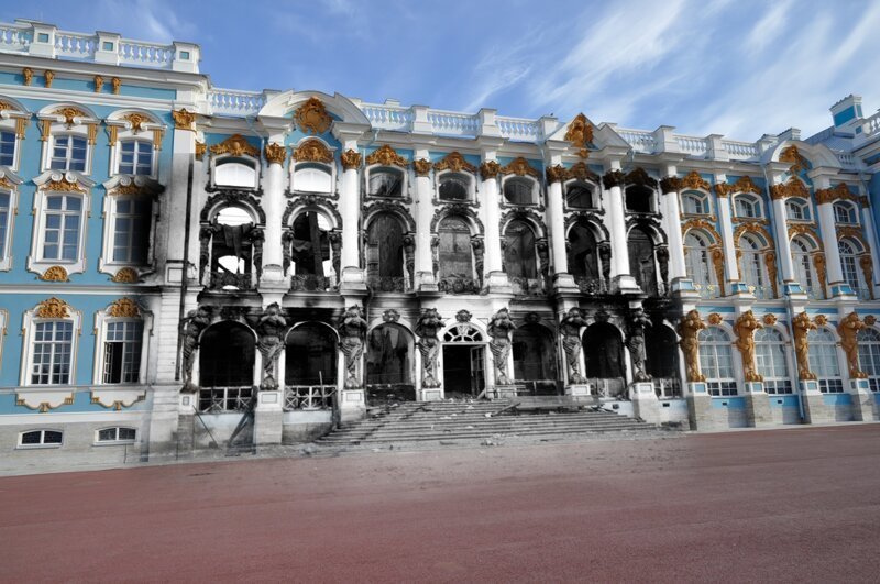 Пушкин 1941-2011 Екатерининский дворец после прихода оккупантов 