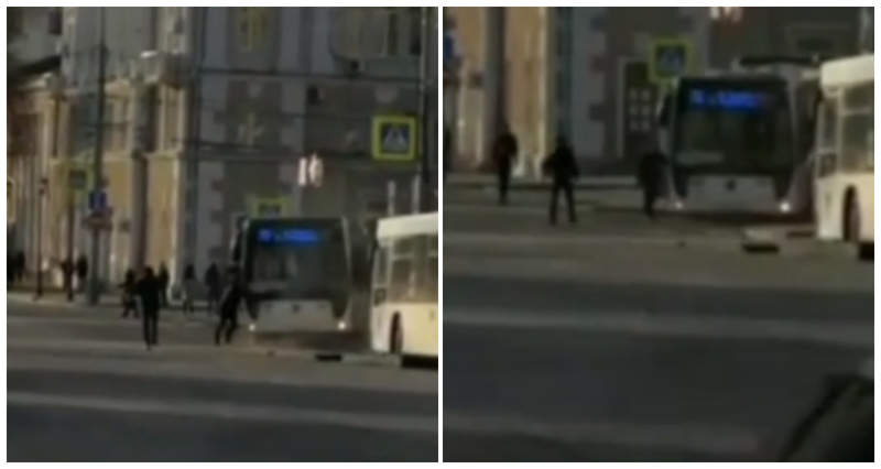 В Ростове-на-Дону водитель попытался руками остановить свой распоясавшийся автобус