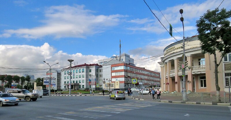 Южно-Сахалинск (Тоёхара). Часть 2: Коммунистический проспект и Дзиндзя-дори
