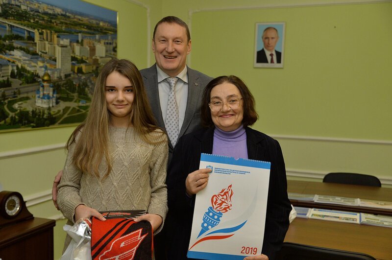 Омская школьница получила подарок от президента, о котором давно мечтала