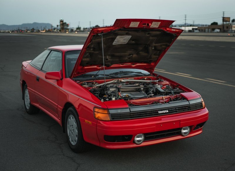 Японский янгтаймер Toyota Celica All-Trac Turbo 1988