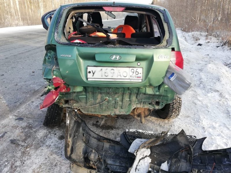 Авария дня. В Свердловская области женщина не справилась с управлением и устроила ДТП