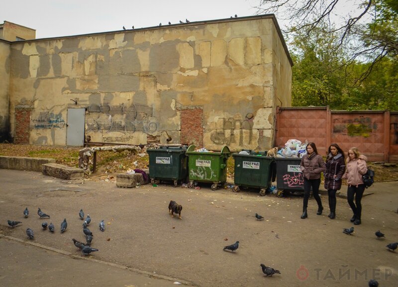 Одесская Молдаванка: трущобная романтика, автокладбища и руины архитектурных экспериментов