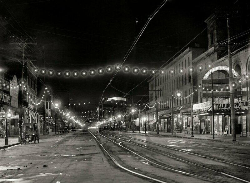 Нью-Йорк, Фолс-стрит в ночное время. 1908 год.