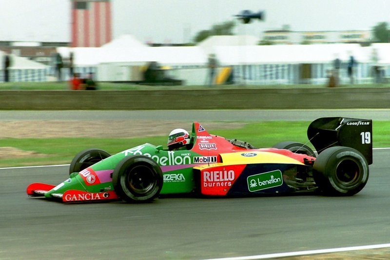 5. Разноцветный Benetton на B187
